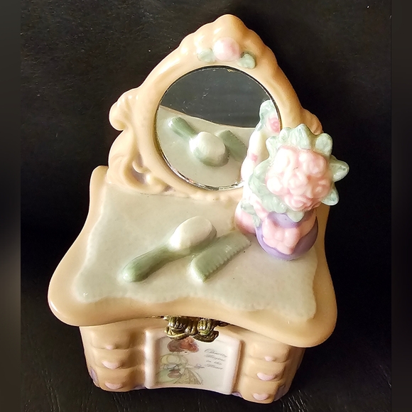 Precious Moments Dresser Vanity Ceramic Hinged Trinket Box 1997 Collectible - Picture 4 of 12